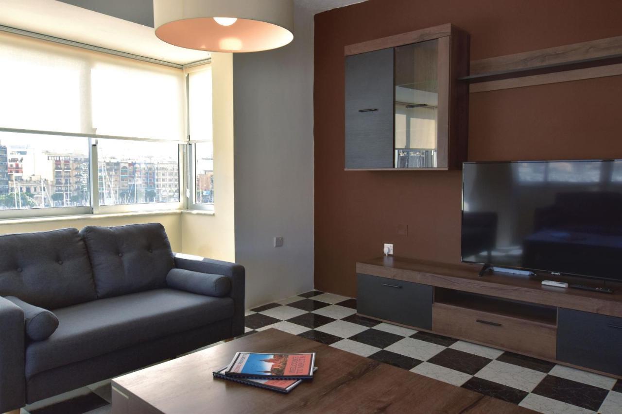 2 Bedroom, Bright & Central Top Floor Apartment - 5 Мсида Экстерьер фото