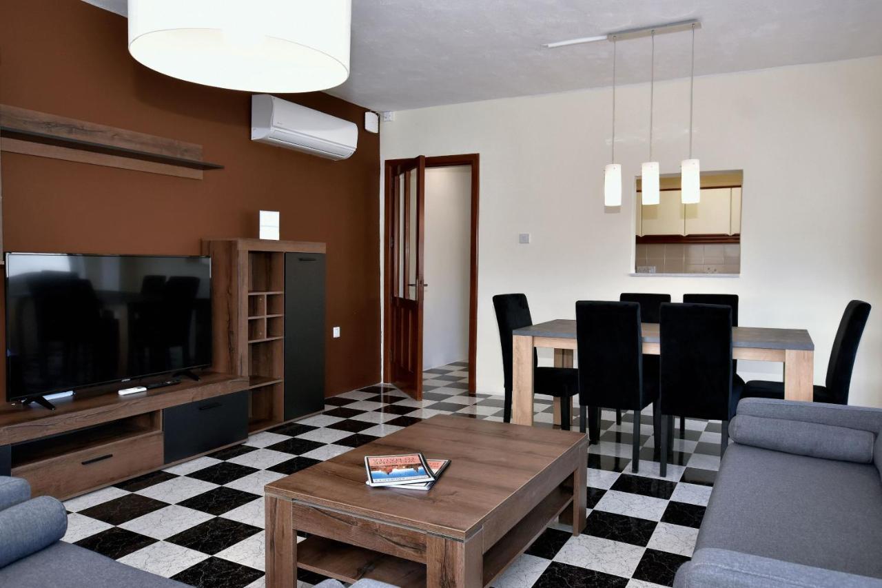 2 Bedroom, Bright & Central Top Floor Apartment - 5 Мсида Экстерьер фото