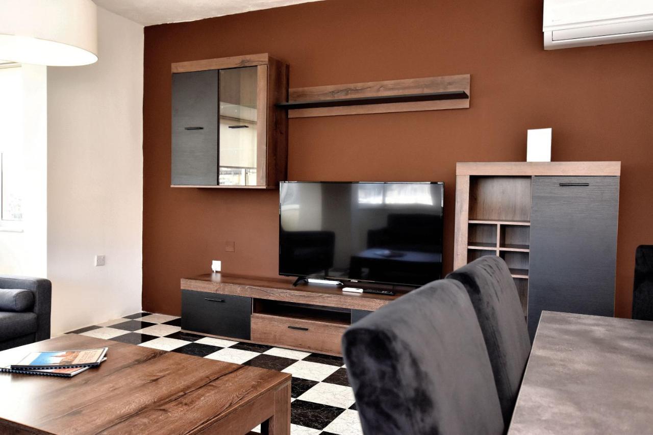 2 Bedroom, Bright & Central Top Floor Apartment - 5 Мсида Экстерьер фото